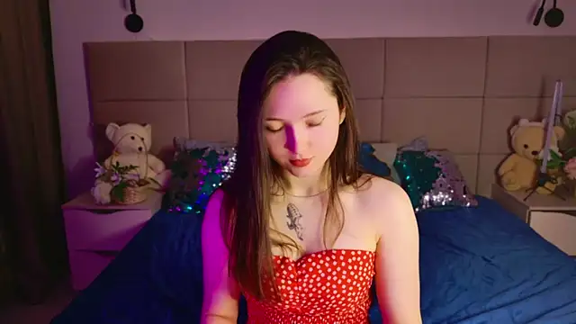 Snapshot of Tiny_BunnyX chatting on 7, 4, 2026 Tiny BunnyX online show from 7, 4, 2026