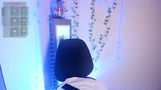 Snapshot of little__eva chatting on 27, 4, 2026 little eva online show from 27, 4, 2026