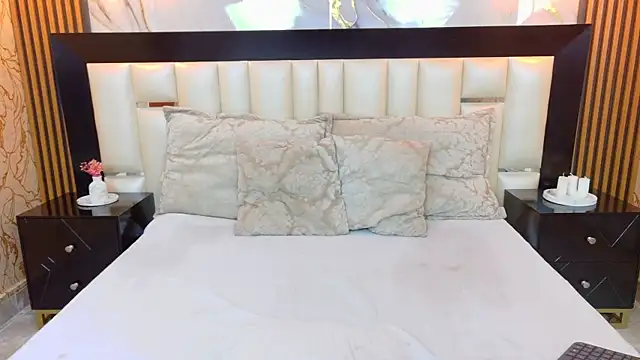 Snapshot of MiaDiamod chatting on 6, 4, 2026 MiaDiamod online show from 6, 4, 2026