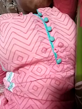 Snapshot of BreezySexyGirl69 chatting on 7, 4, 2026 BreezySexyGirl69 online show from 7, 4, 2026