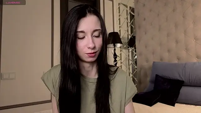 Snapshot of MiguelinaRasmuson chatting on 10, 4, 2026 MiguelinaRasmuson online show from 10, 4, 2026