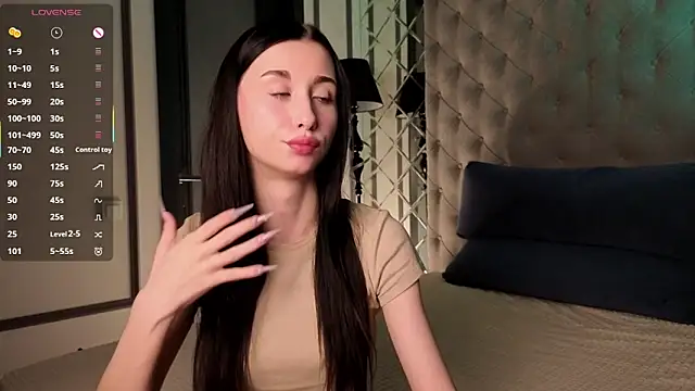Snapshot of MiguelinaRasmuson chatting on 24, 4, 2026 MiguelinaRasmuson online show from 24, 4, 2026