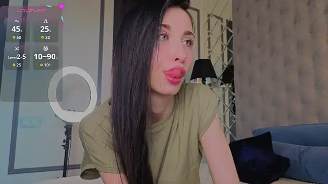 Snapshot of MiguelinaRasmuson chatting on 10, 5, 2026 MiguelinaRasmuson online show from 10, 5, 2026