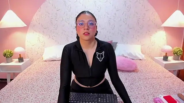 Angelie Rosebrm online show from 21, 2, 2026