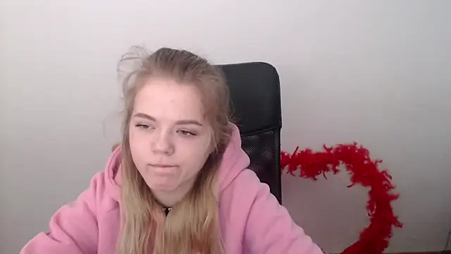 FoxiLana online show from 19, 2, 2026