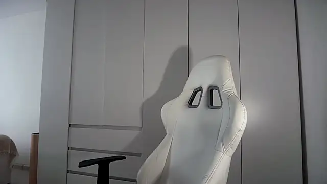 Snapshot of monnymoonn chatting on 8, 3, 2026 monnymoonn online show from 8, 3, 2026