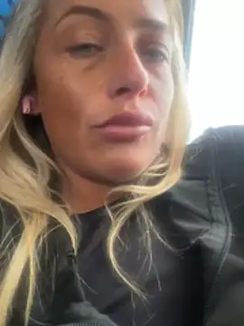 ScarlettGold  online show from 9, 4, 2026