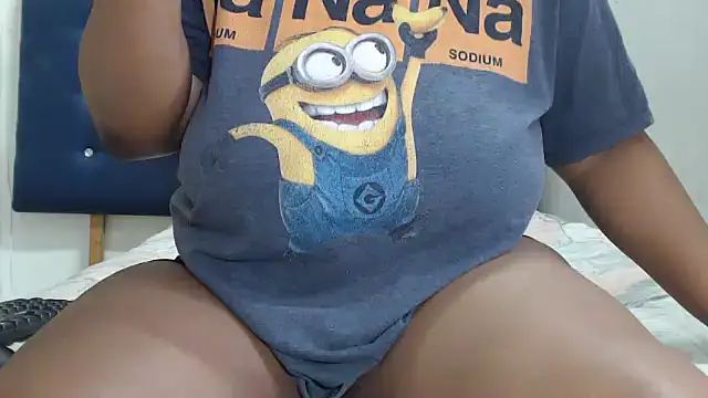 CurvyAssXX21 online show from 15, 5, 2026