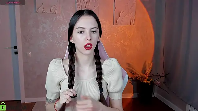 elise robbie online show from 20, 5, 2026