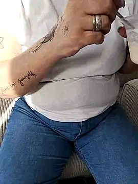 Snapshot of Emma12117 chatting on 12, 3, 2026 Emma12117 online show from 12, 3, 2026