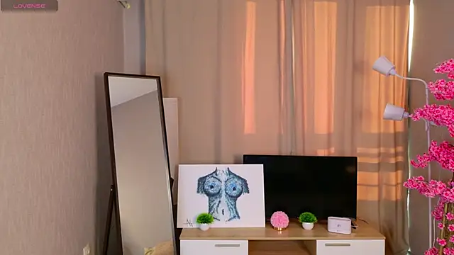 PhantommLadyy online show from 13, 5, 2026