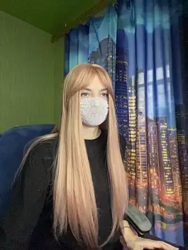 SophieBlackwood online show from 5, 3, 2026