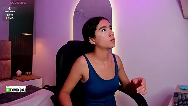 Snapshot of jasmin_adams chatting on 1, 6, 2026 jasmin adams online show from 1, 6, 2026