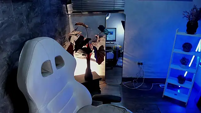 Snapshot of SophyAdams chatting on 5, 4, 2026 SophyAdams online show from 5, 4, 2026