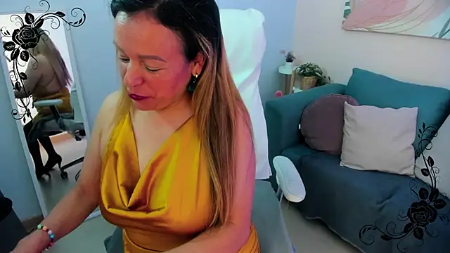 Ivonne 4 online show from 5, 3, 2026