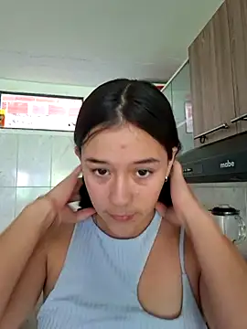 Snapshot of AlessiaKnox chatting on 5, 3, 2026 AlessiaKnox online show from 5, 3, 2026