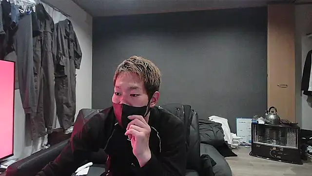 Snapshot of ryuaaaaa chatting on 8, 3, 2026 ryuaaaaa online show from 8, 3, 2026