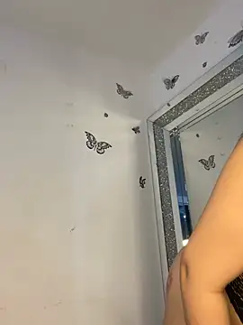 scarleth marquezz online show from 9, 5, 2026