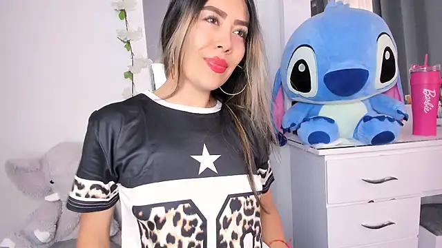 Snapshot of Ariana-Cobos chatting on 22, 5, 2026 Ariana-Cobos online show from 22, 5, 2026