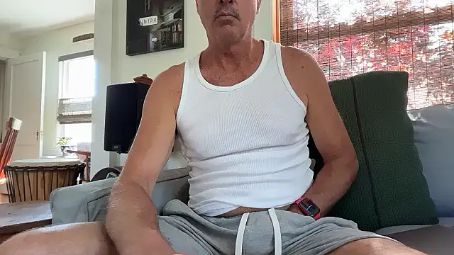 Snapshot of Guy__Grey chatting on 8, 7, 2026 Guy Grey online show from 8, 7, 2026
