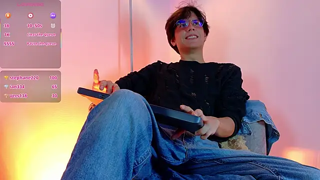 Snapshot of lui_x_dust chatting on 16, 3, 2026 lui x dust online show from 16, 3, 2026