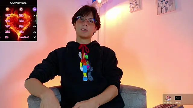 Snapshot of lui_x_dust chatting on 19, 3, 2026 lui x dust online show from 19, 3, 2026