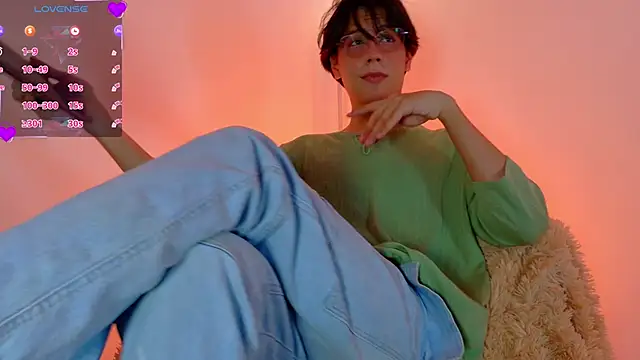 Snapshot of lui_x_dust chatting on 2, 4, 2026 lui x dust online show from 2, 4, 2026