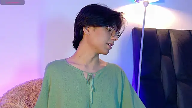 Snapshot of lui_x_dust chatting on 12, 4, 2026 lui x dust online show from 12, 4, 2026