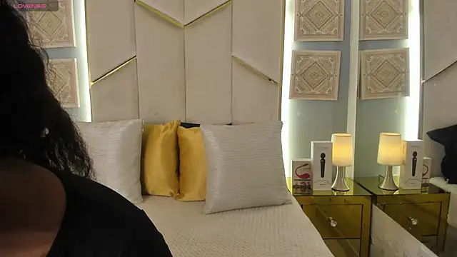 Snapshot of KarinaaCoxx chatting on 4, 7, 2026 KarinaaCoxx online show from 4, 7, 2026
