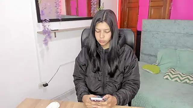 Aysha winxs online show from 6, 5, 2026