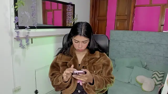 Aysha winxs online show from 22, 5, 2026