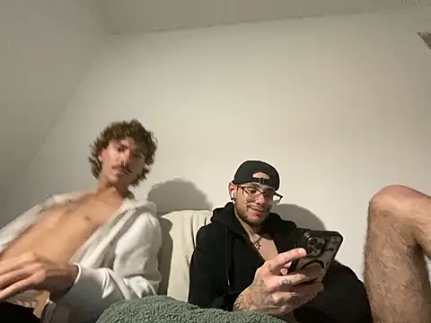 Snapshot of Luitheghoul chatting on 3, 3, 2026 Luitheghoul online show from 3, 3, 2026