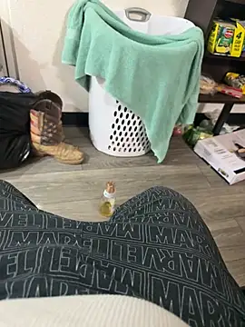 Snapshot of SavorredEscapist chatting on 19, 2, 2026 SavorredEscapist online show from 19, 2, 2026