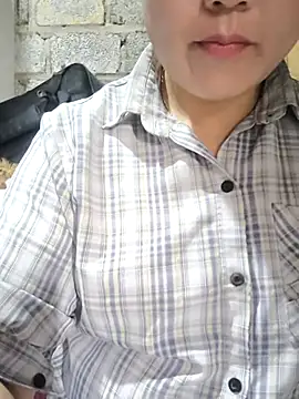 Snapshot of MayEva_ly chatting on 27, 4, 2026 MayEva ly online show from 27, 4, 2026