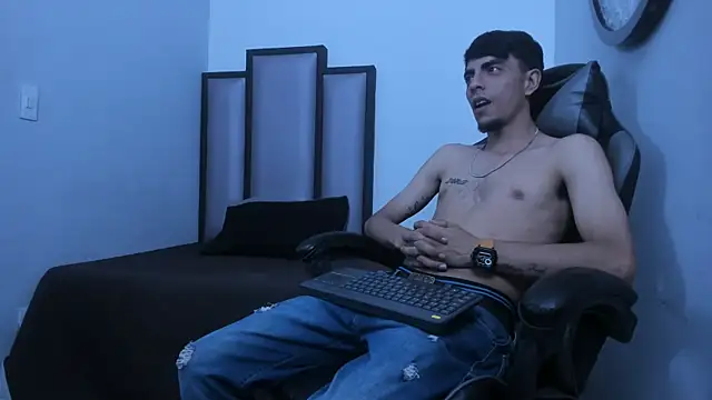 Snapshot of Endrick-23 chatting on 19, 3, 2026 Endrick-23 online show from 19, 3, 2026