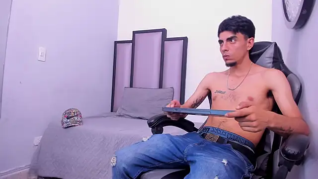 Snapshot of Endrick-23 chatting on 21, 3, 2026 Endrick-23 online show from 21, 3, 2026