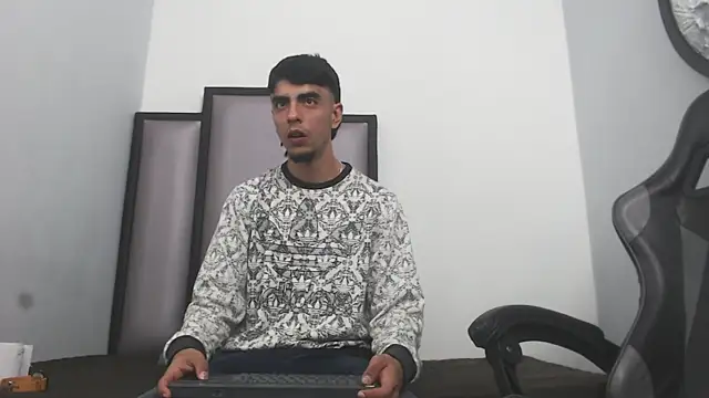 Snapshot of Endrick-23 chatting on 27, 3, 2026 Endrick-23 online show from 27, 3, 2026