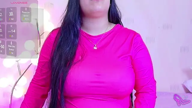 curvybuffgirllll online show from 12, 5, 2026