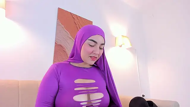 Malika Noor online show from 30, 4, 2026