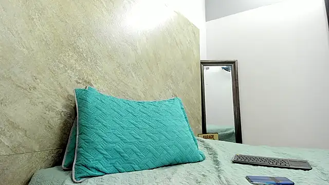 Snapshot of Mick-lollipop chatting on 4, 3, 2026 Mick-lollipop online show from 4, 3, 2026