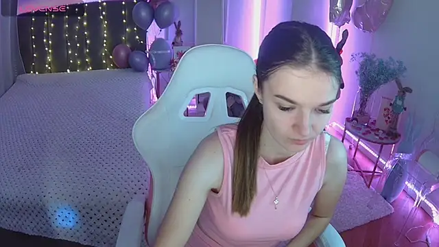 Ann Wood online show from 18, 3, 2026