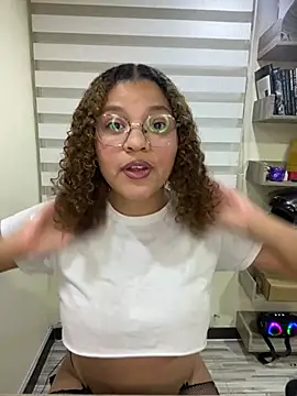 KendyLove  online show from 4, 5, 2026