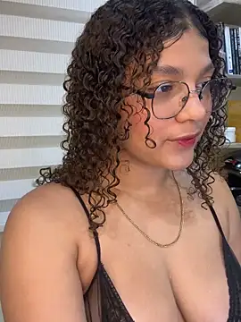 Snapshot of KendyLove_ chatting on 17, 6, 2026 KendyLove online show from 17, 6, 2026