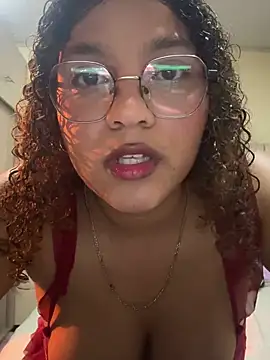 Snapshot of KendyLove_ chatting on 9, 7, 2026 KendyLove online show from 9, 7, 2026