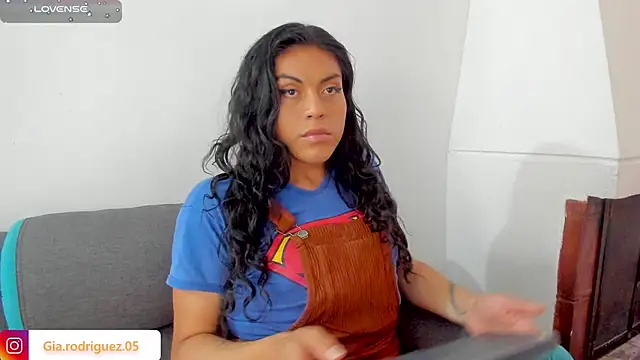 Jess Hoffman online show from 30, 4, 2026