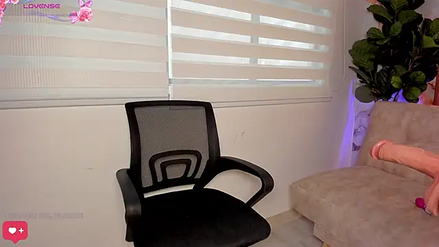 Snapshot of Antonella_Moretti_ chatting on 28, 2, 2026 Antonella Moretti online show from 28, 2, 2026