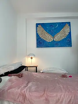 Snapshot of Viictoria-Jones chatting on 5, 3, 2026 Viictoria-Jones online show from 5, 3, 2026