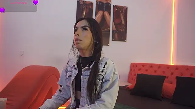 Snapshot of Fernanda_thail_ chatting on 19, 3, 2026 Fernanda thail online show from 19, 3, 2026