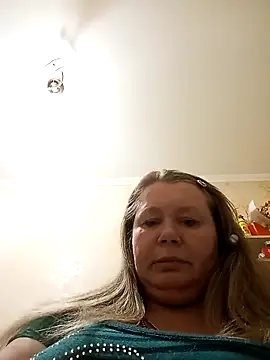 Snapshot of KiraStanton chatting on 15, 3, 2026 KiraStanton online show from 15, 3, 2026