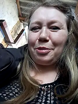 Snapshot of KiraStanton chatting on 5, 4, 2026 KiraStanton online show from 5, 4, 2026